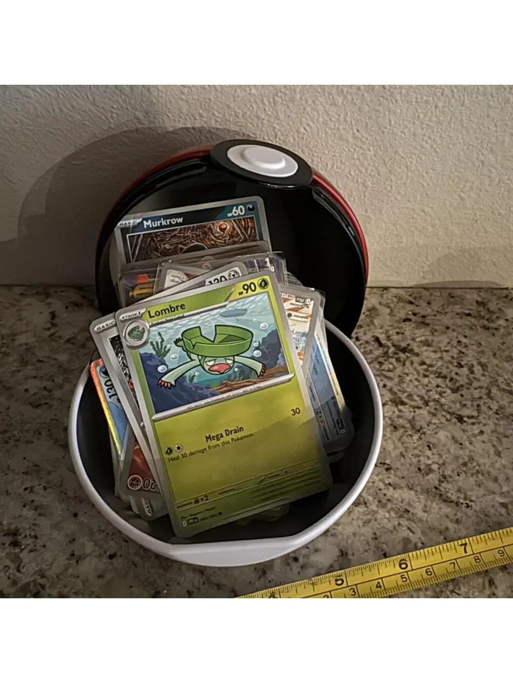 Pokemon‎ Metal Pokeball Tin 4.5